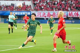 英超传奇球员40岁退役创下无人可及的纪录